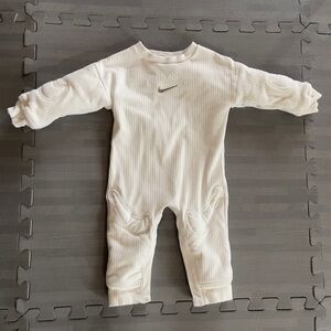 Sold! Nike Baby Ready Set Size 9 Months White Organic Cotton